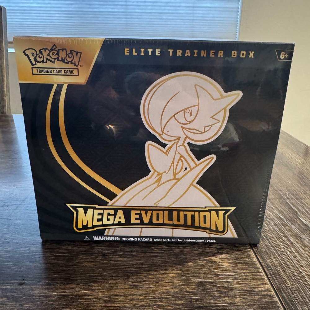 Pokemon Elite Trainer Box - Mega Evolutions